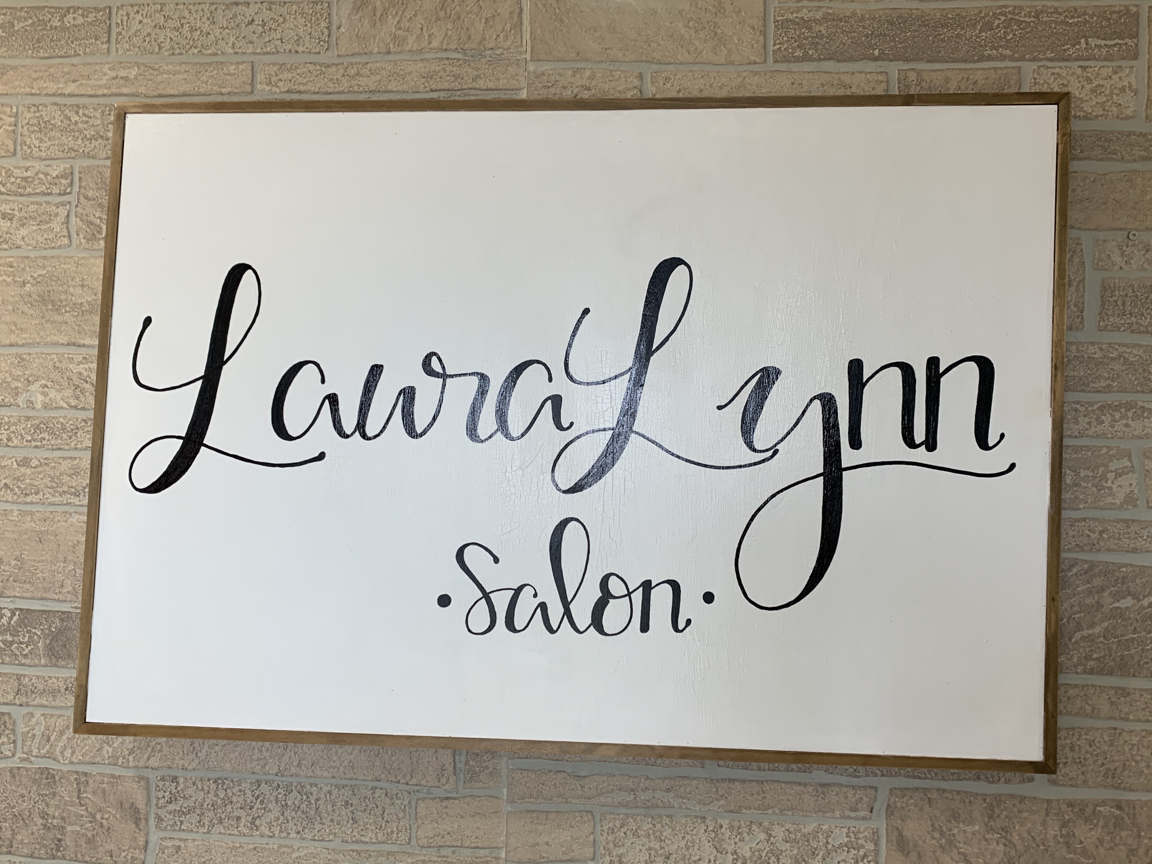 Laura Lynn Salon