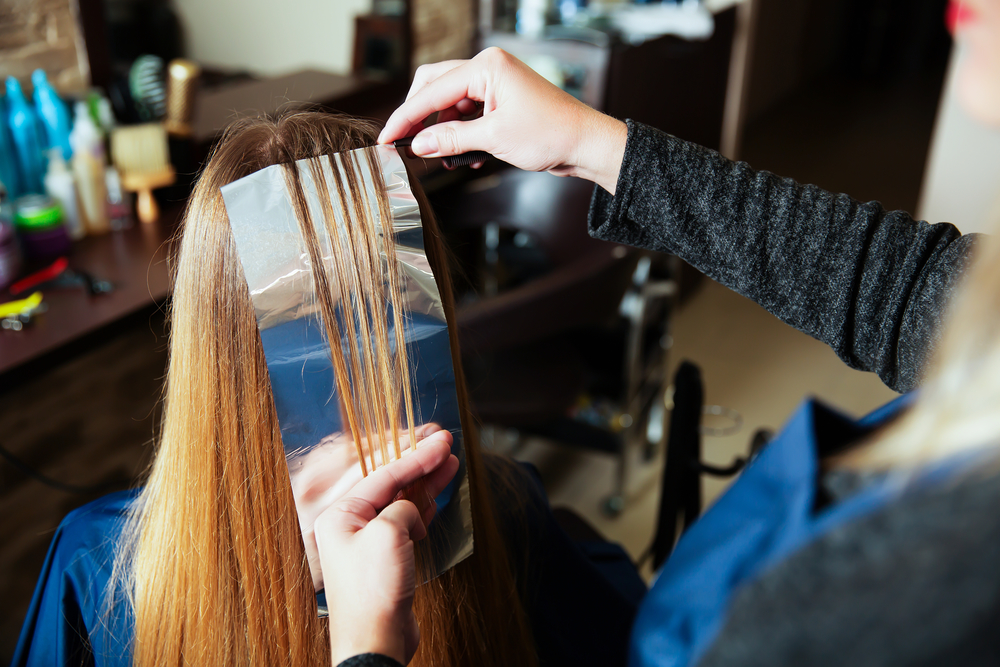 Hair Foiling: Add Highlights and Texture for a Fresh, New Look